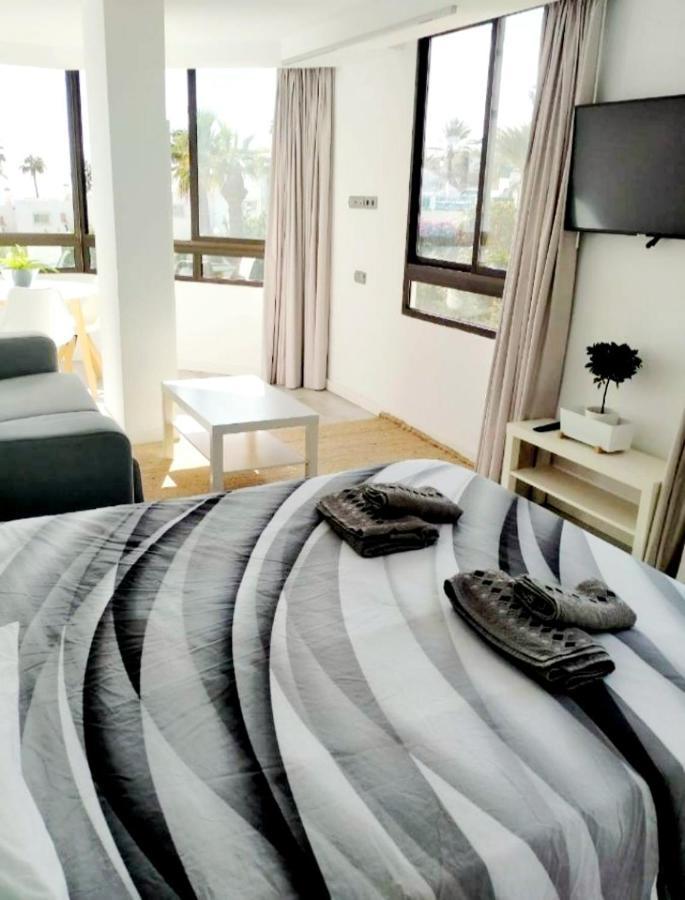 Nueva Europa Studio Ocean View Apartment Playa Del Aguila  ภายนอก รูปภาพ